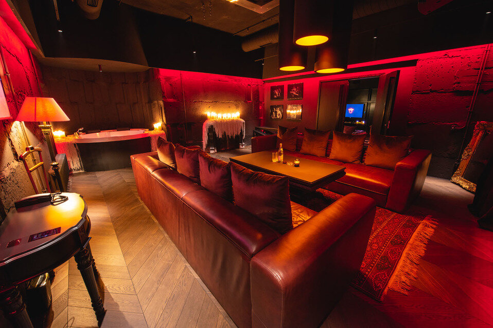 Проститутка Стриптиз-клуб Nuar Проститутка Стриптиз-клуб Nuar